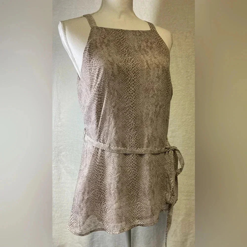 Banana Republic snakeskin tie blouse size‎ S